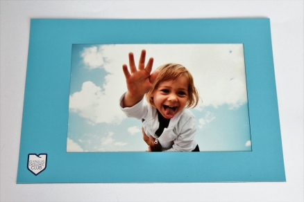 Magnetic frame