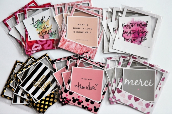Magnetic photo frames