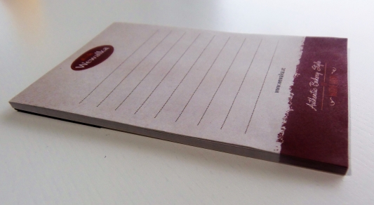 Magnetic notepad - magnet hidden